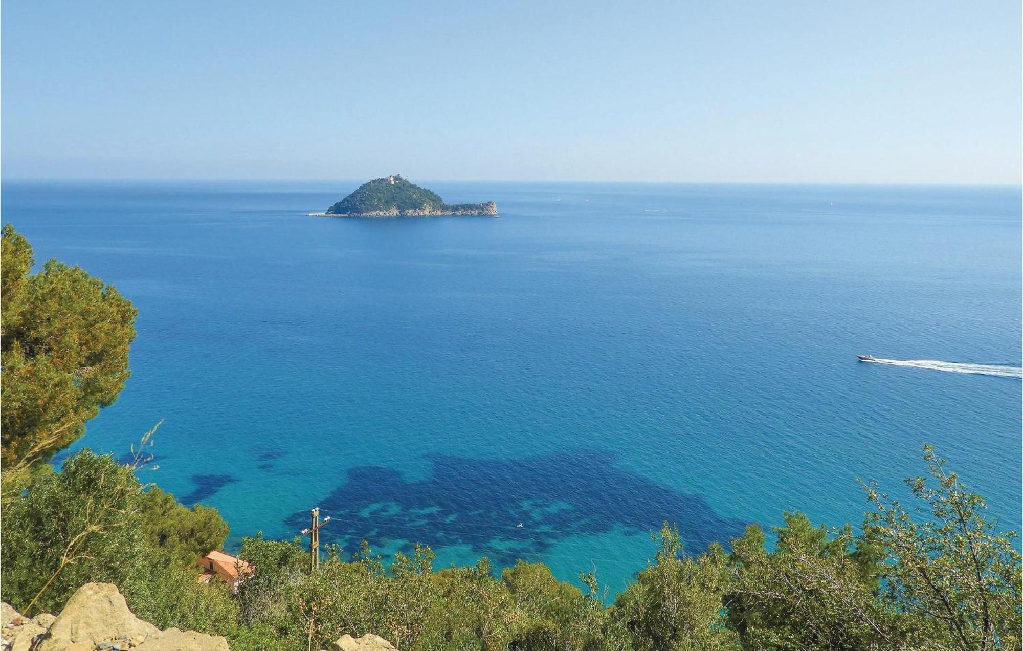Amazing Apartment In Albenga With Wifi Zewnętrze zdjęcie